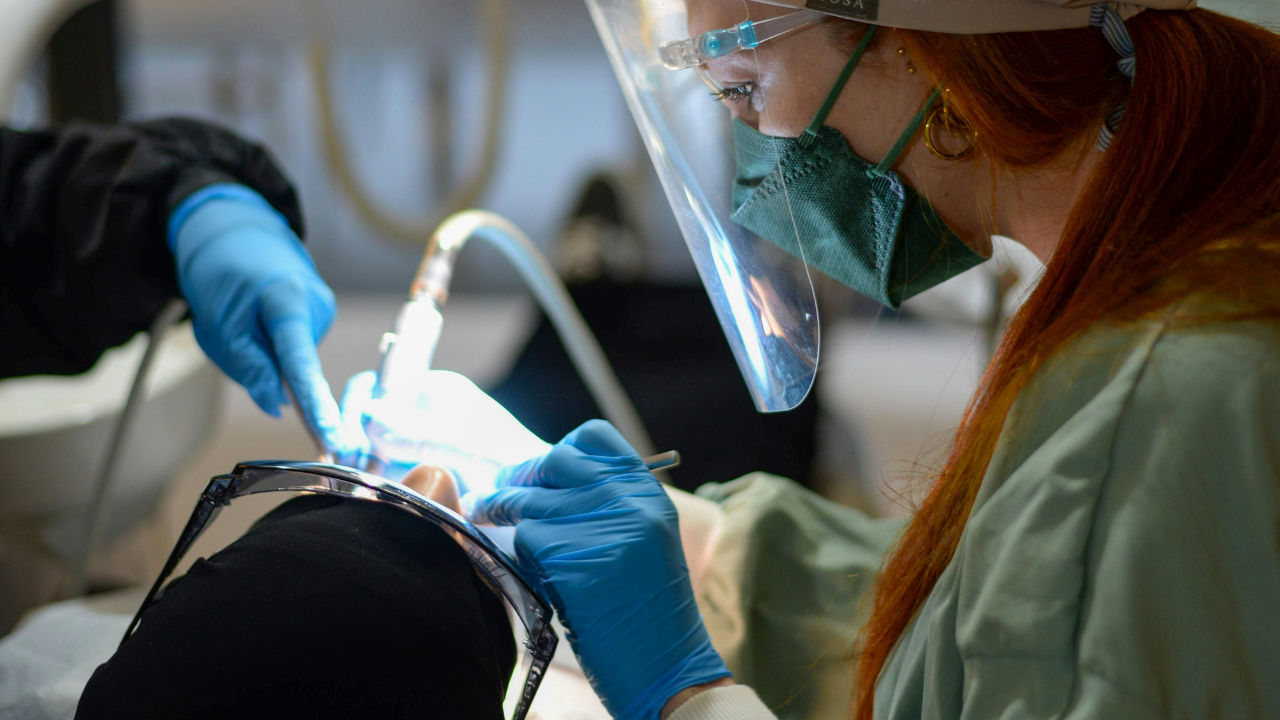 What to Expect from Dental Bridges Before and After Treatment